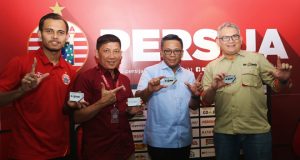 JakCard Edisi Khusus diberikan Bank DKI ke JakMania